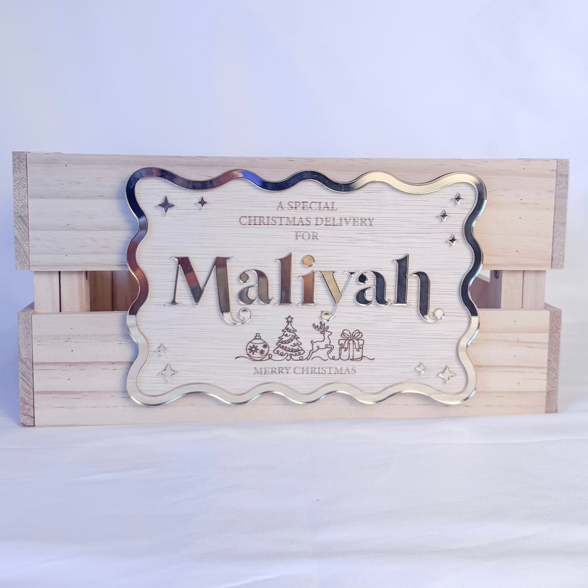 Wavy Christmas Crate Plaque