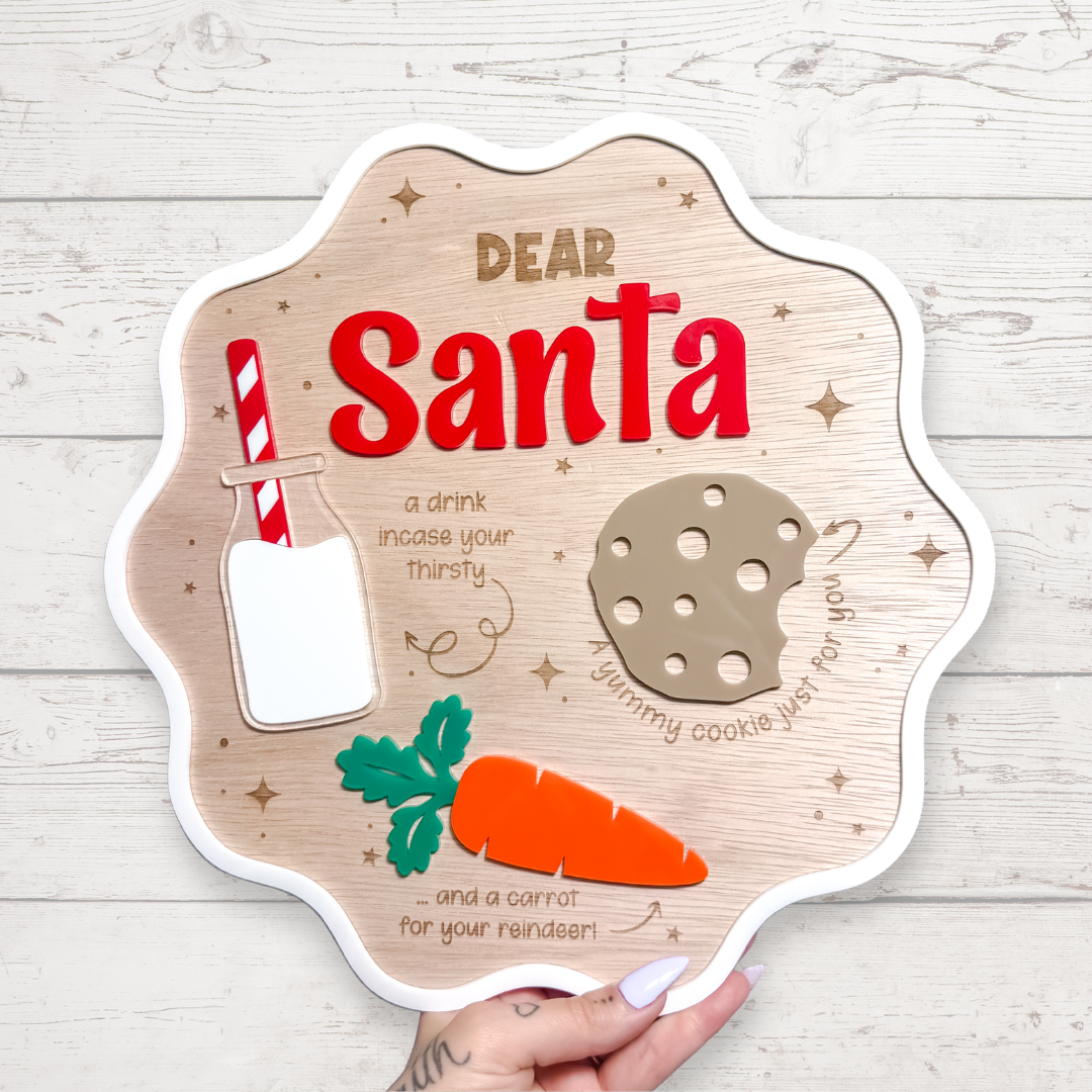 Scalloped Santa Treat Tray